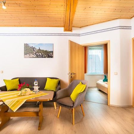 Ferienhaus "Zur Alten Schule" Mittelndorf Bagian luar foto